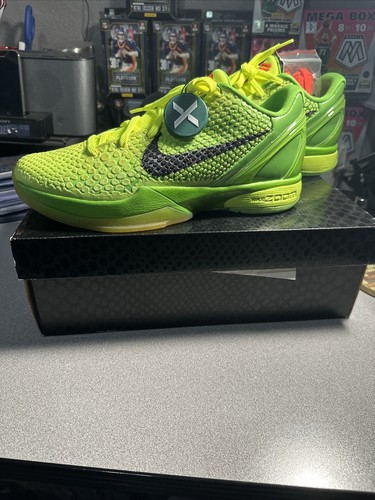 Nike Zoom Kobe 6 Grinch 2010 DS Sz 9 With Original Box & Extra Red Shoe Laces ð¥ 883212127440 | eBay