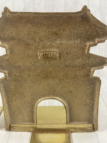 Mid-Century Hollywood Regency Brass Chinese Pagoda Bookends - A Pair - Picture 5 of 8