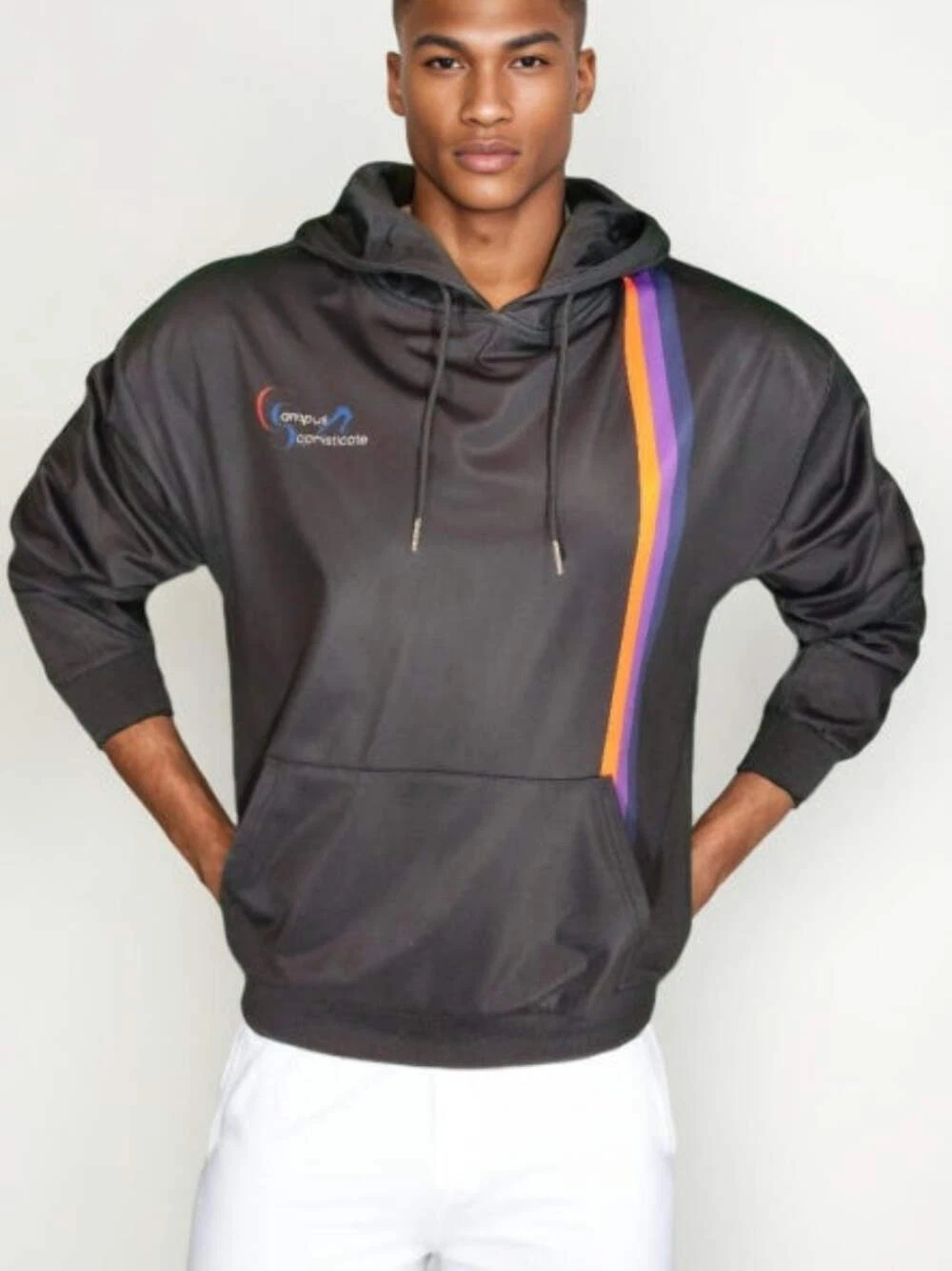 Sweat à capuche bleu suprême   Confort ultime pour le monarque moderne