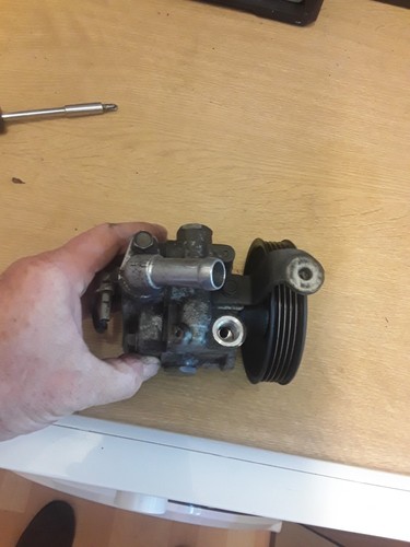 FOR SUBARU FORESTER IMPREZA EJ204 SG 2006-2008 POWER STEERING PUMP - Picture 9 of 12