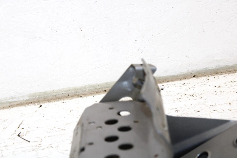 Ski-doo Grand Touring 800 2003 OEM pie derecho soporte bueno 518323563 SS91 Foto 3 de 4