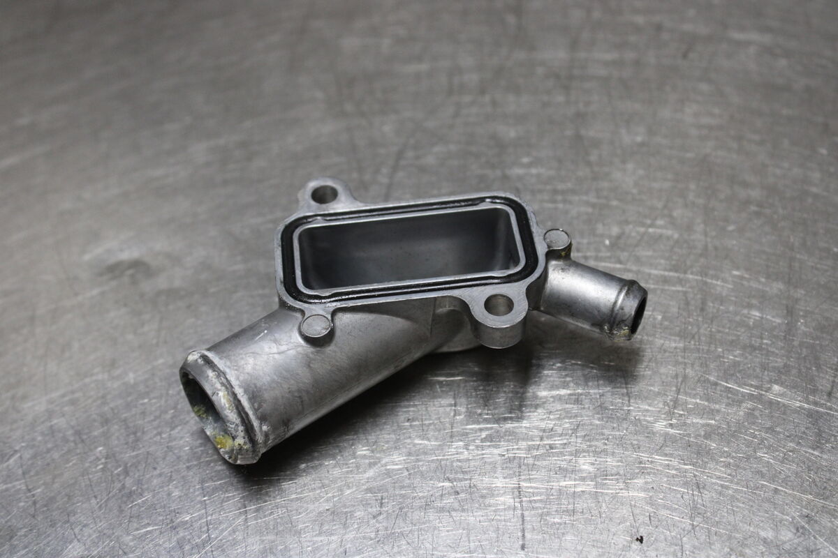 11-15 Kawasaki Ninja ZX10R ZX-10R Engine Coolant Inlet 11-15 Kawasaki Ninja ZX10R ZX-10R Engine Coolant Inlet