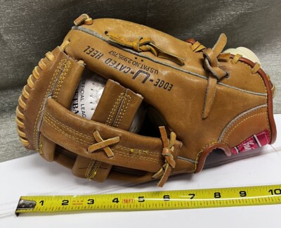 Rawlings NBG200 Deep Well Pocket  Wally Joyner Baseball Glove
