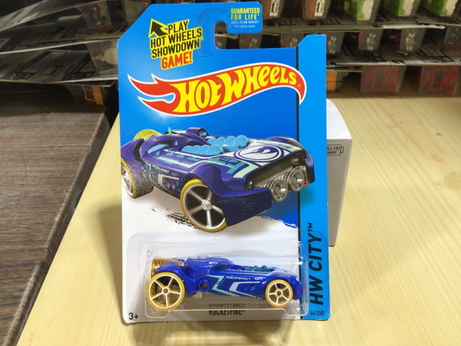 HOT WHEELS TREASURE HUNT 2015 ROCKETFIRE