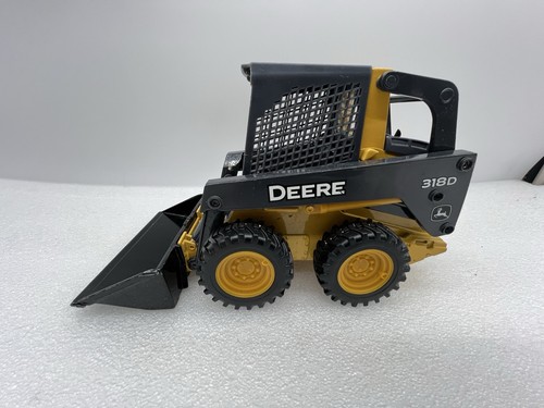 ERTL John Deere 318D Skid Steer Loader Diecast 1:16 Scale EUC! - Picture 3 of 11