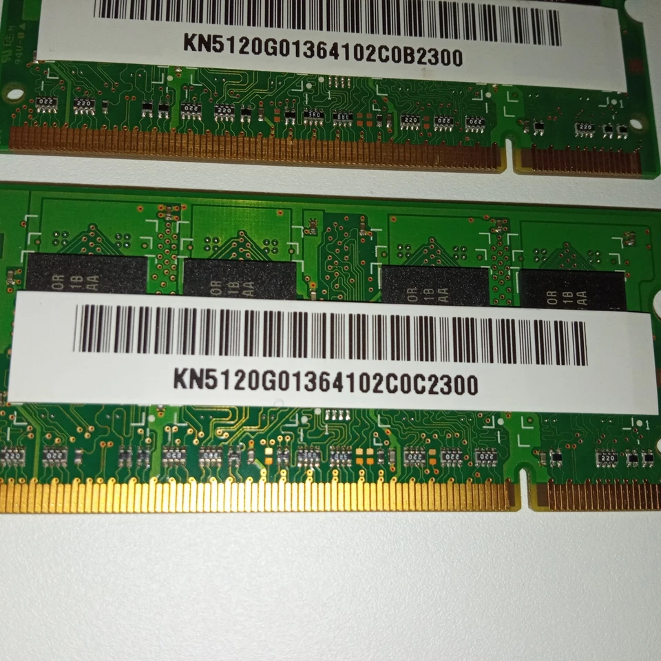 Hynix 2 Pezzi Memoria RAM DDR2 512MB {1GB} 533MHz PC2-4200 SO-DIMM per Notebook - Immagine 4 di 4