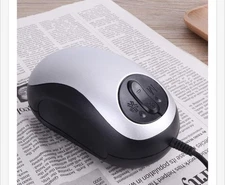 ELECTRONIC LOW VISION READING AID PORTABLE MOUSE DIGITAL MAGNIFIER