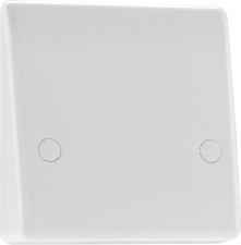 BG Electrical Single Cooker Flex Outlet Plate, Bottom Entry, round Edge, Nexus 8