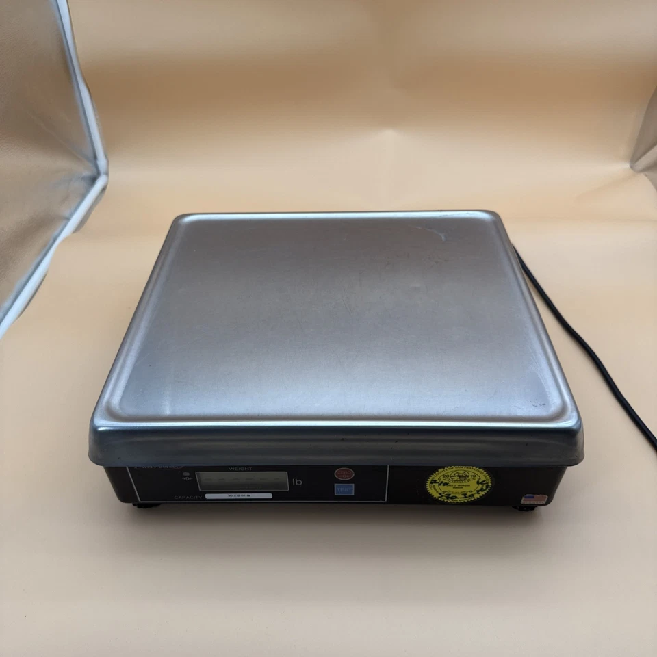 AVERY BERKEL [Weigh-tronix] 30 lb. RS-232 POS/Postal Scale & Power Supply - Image 2 of 4