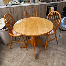 Round Wood Dining Table Set with 3 Chairs, Brown, Solid, Freestanding, Seats 3