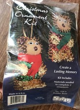 New Sulyn Christmas Ornament Kit 2 Holiday Bears 228-A Beads Felt StyroFoam diy