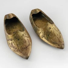 Pair of Tiny Brass Slippers Ashtray Vintage Shoes India Etched Mid-Century