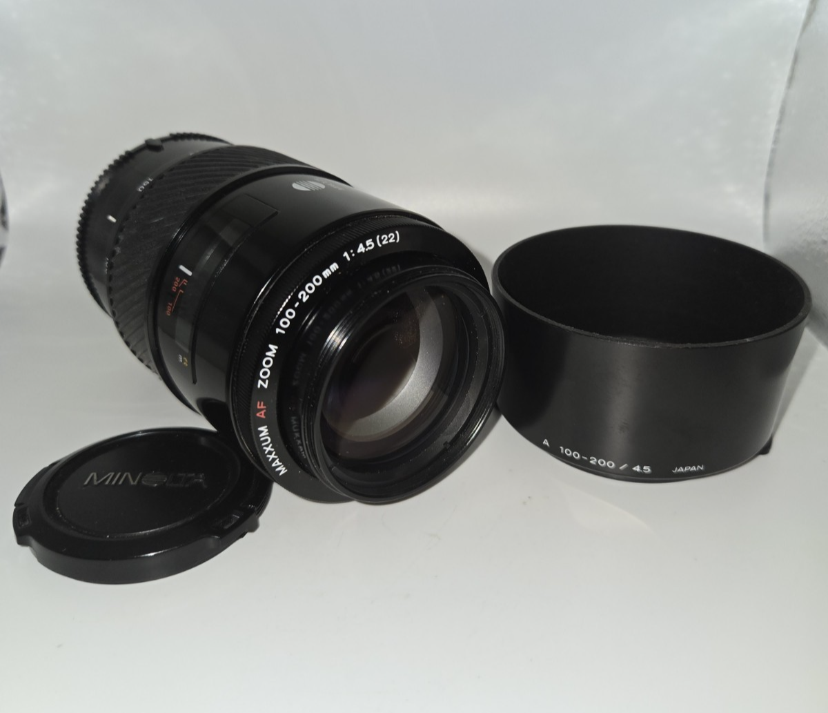 Minolta Maxxum AF 100-200mm Zoom 1:4.5 (22) Lens AF Mount 49 MM