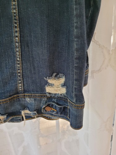 Cello Medium Wash Distressed Jean Jacket Sz small Blue Denim Womens Long Sleeve - Picture 8 of 11