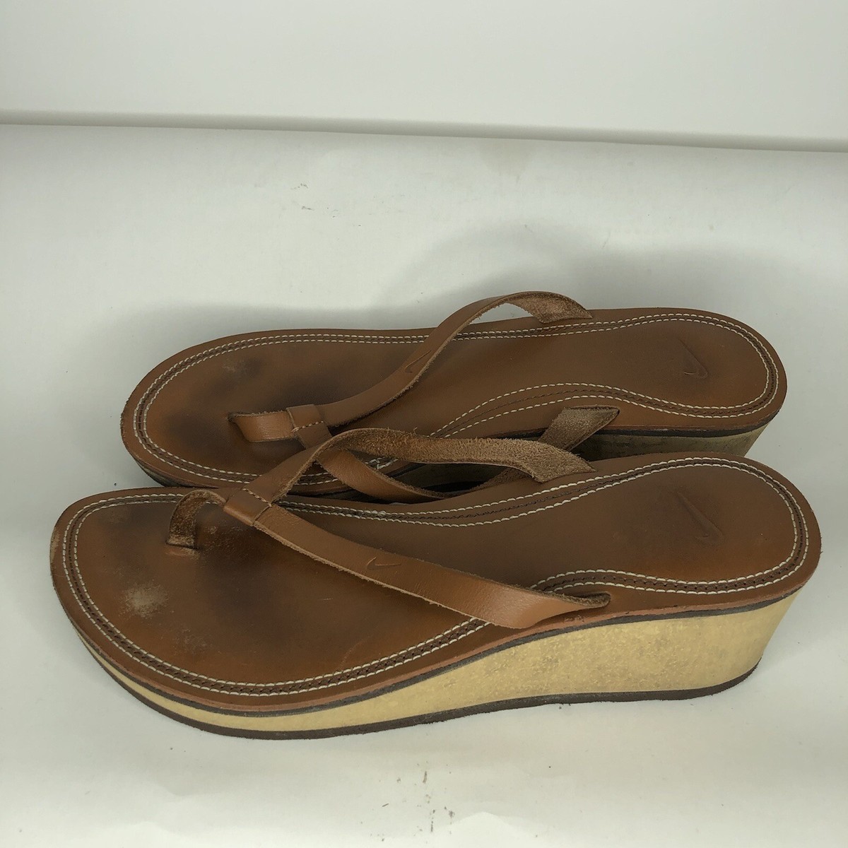 nike flip flop sandals wedges women size brown leather upper