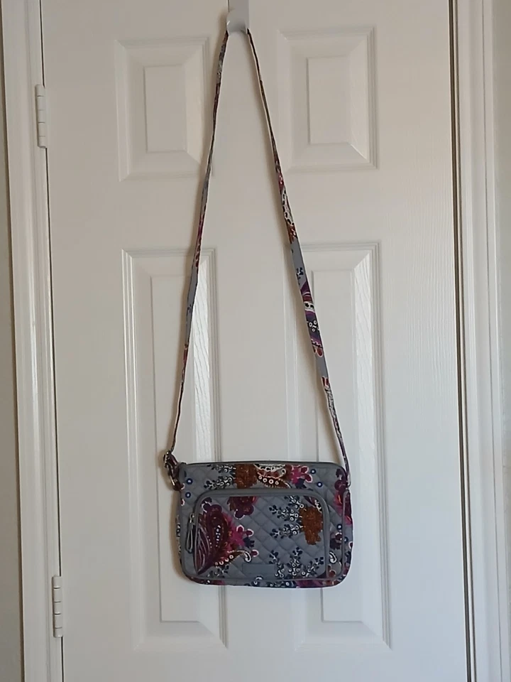 VERA BRADLEY Little Hipster Crossbody Quilted Bag Purse Gray Floral Paisley EUC - Image 3 of 4