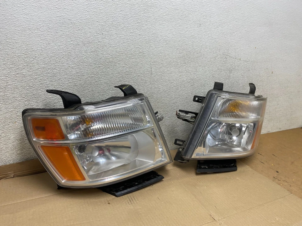 Juego de faros izquierda+derecha Nissan NV1500 NV2500 NV3500 2012 A 2021 OEM U2765 DW Foto 3 de 4