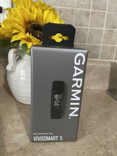 Garmin Vivosmart 5 Smart Fitness and Health Activity Tracker Brand New Large