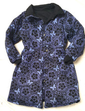 Gudrun Sjöden Wendemantel wattiert lila schwarz Blumen / Schmetterlinge Gr. L