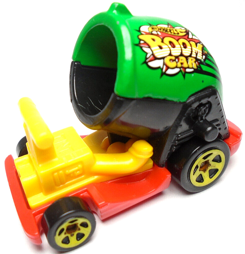 2017 HOT WHEELS BOOM CAR GREEN & YELLOW 2" DIECAST CANNON CAR WITH RED & BLACK