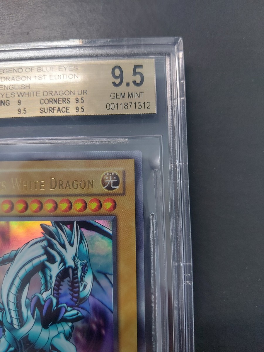 Yugioh Blue-Eyes White Dragon LOB-001 Ultra 1st Edition Asian