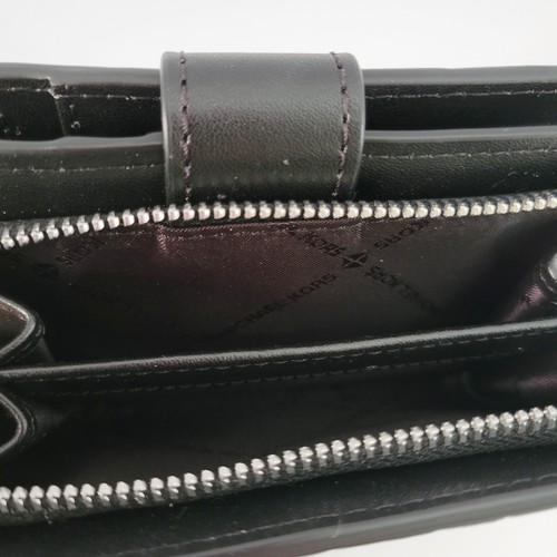 Portafoglio Michael Kors Jet Set da viaggio medio bifold zip portamonete nero in rilievo - Foto 6 di 7