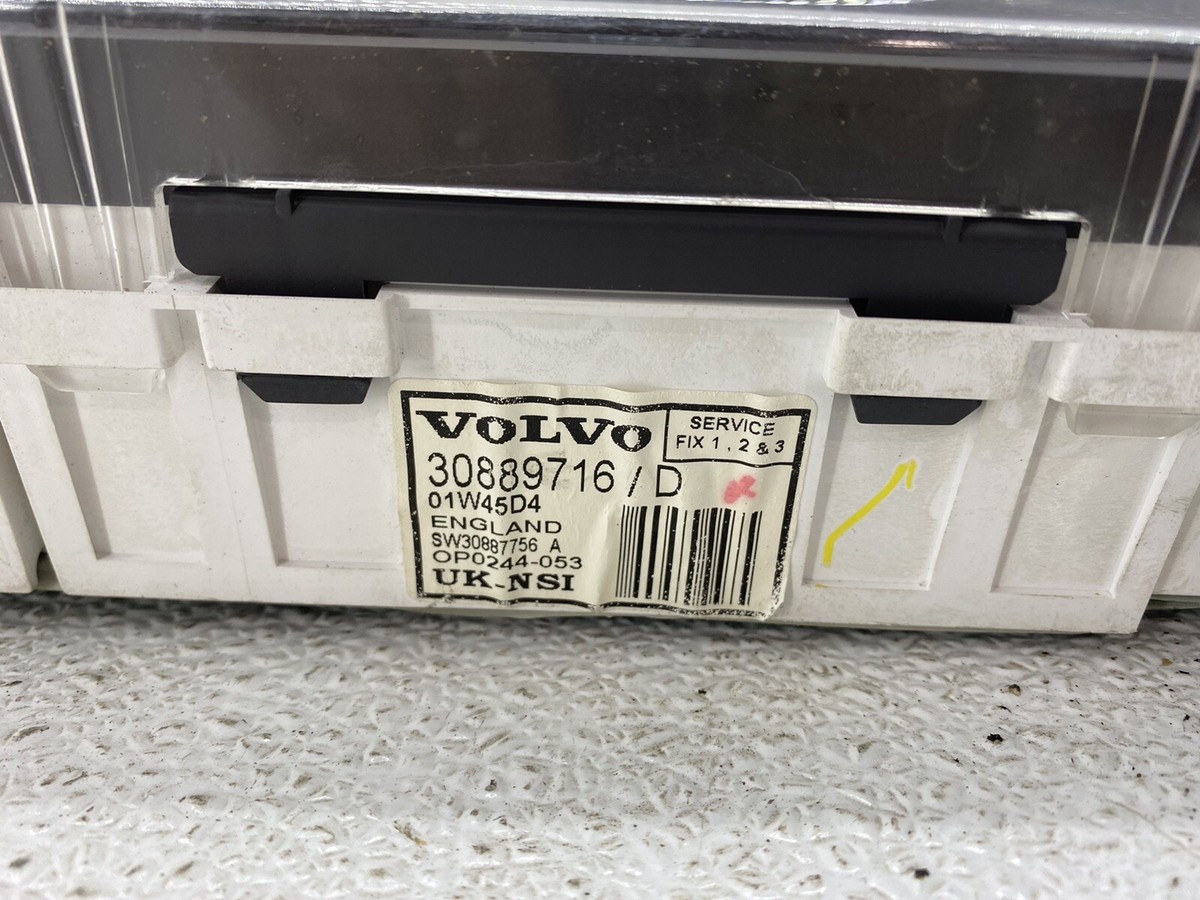 2001-2002 Volvo S40 cluster speedometer tach gauges instrument