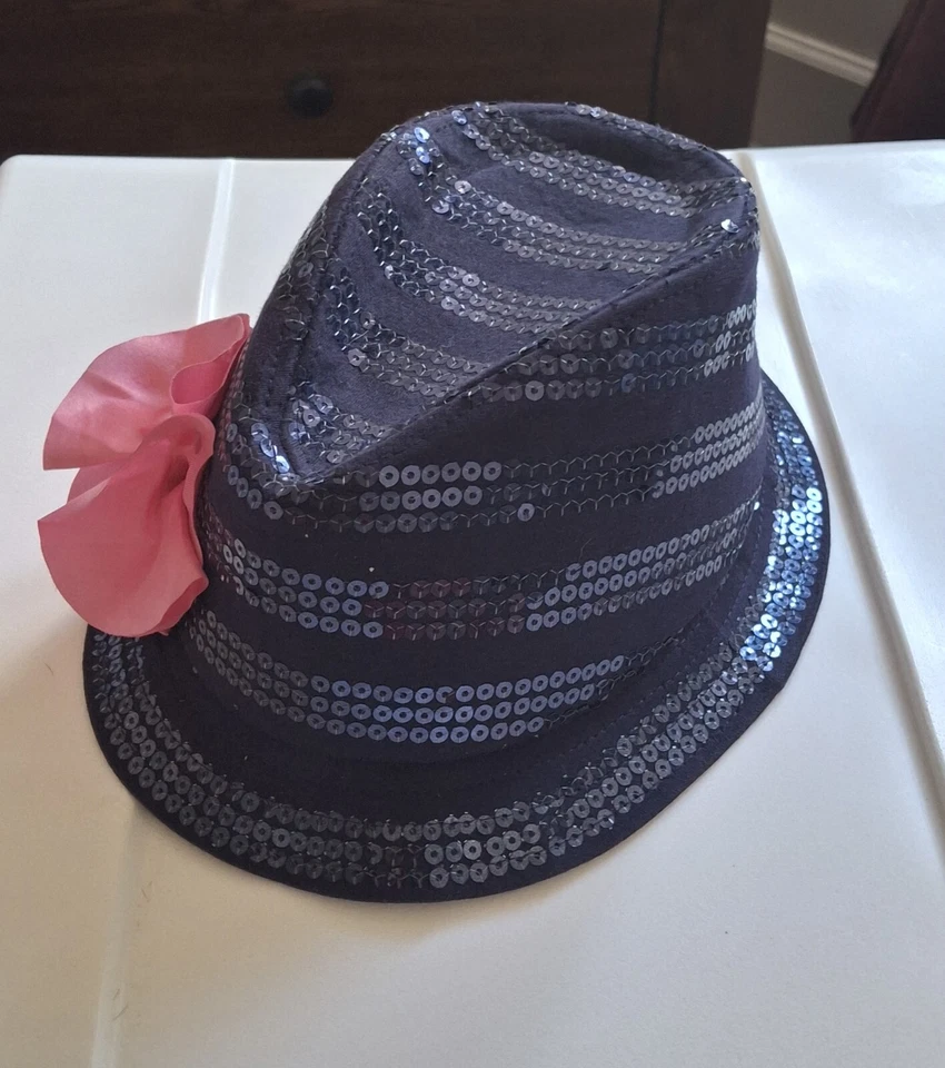 Conjunto de chapéus femininos para diferentes ocasiões, várias cores/marcas, tamanhos P-M - Imagem 2 de 4