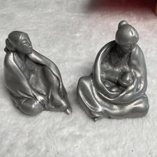 WhiteFeather Studios ? Rare Collectible Figurines Navajo Indian Women Pewter X2