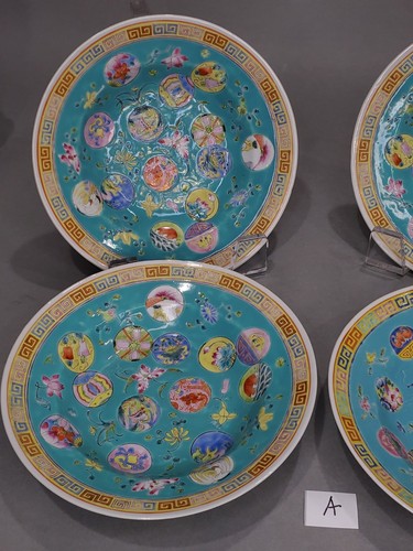 Lot Of 4 Early 20th Century Chinese Porcelain Famille Rose Ball Flowers Plate"A" - Picture 6 of 15
