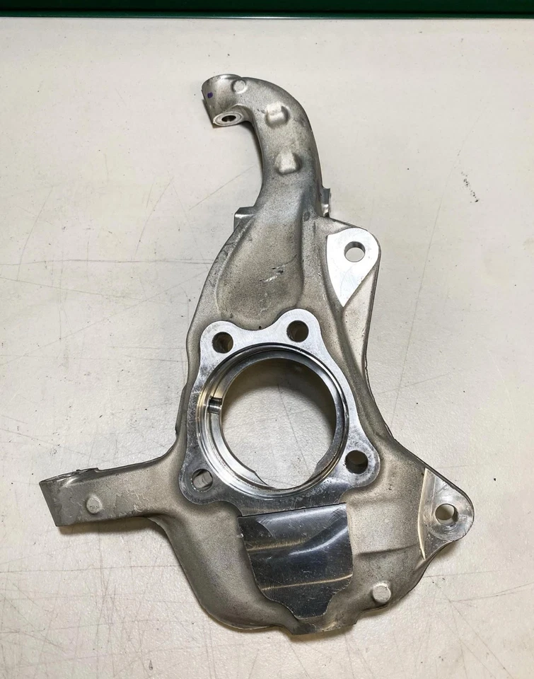 OEM Left Steering Knuckle - 2019-2024 GMC Sierra 1500 - GM 84453668 Genuine - Image 2 of 2