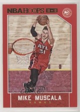 2015-16 Panini NBA Hoops Red 72/299 Mike Muscala #16 z6b
