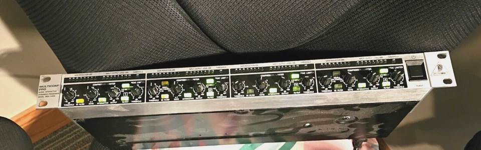 Behringer Multicom Pro MDX4400 4-Channel Audio Interactive Dynamics Processor - Image 2 of 4