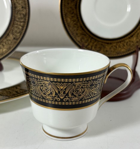 Mikasa Mount Holyoke Bone China 7 Piece Place Setting - Multiple Available - Picture 9 of 20