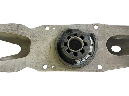 2017-2019 Infiniti QX30 Rear Right RH Suspension Lower Spring Control Arm FWD - 第 1/6 張圖片