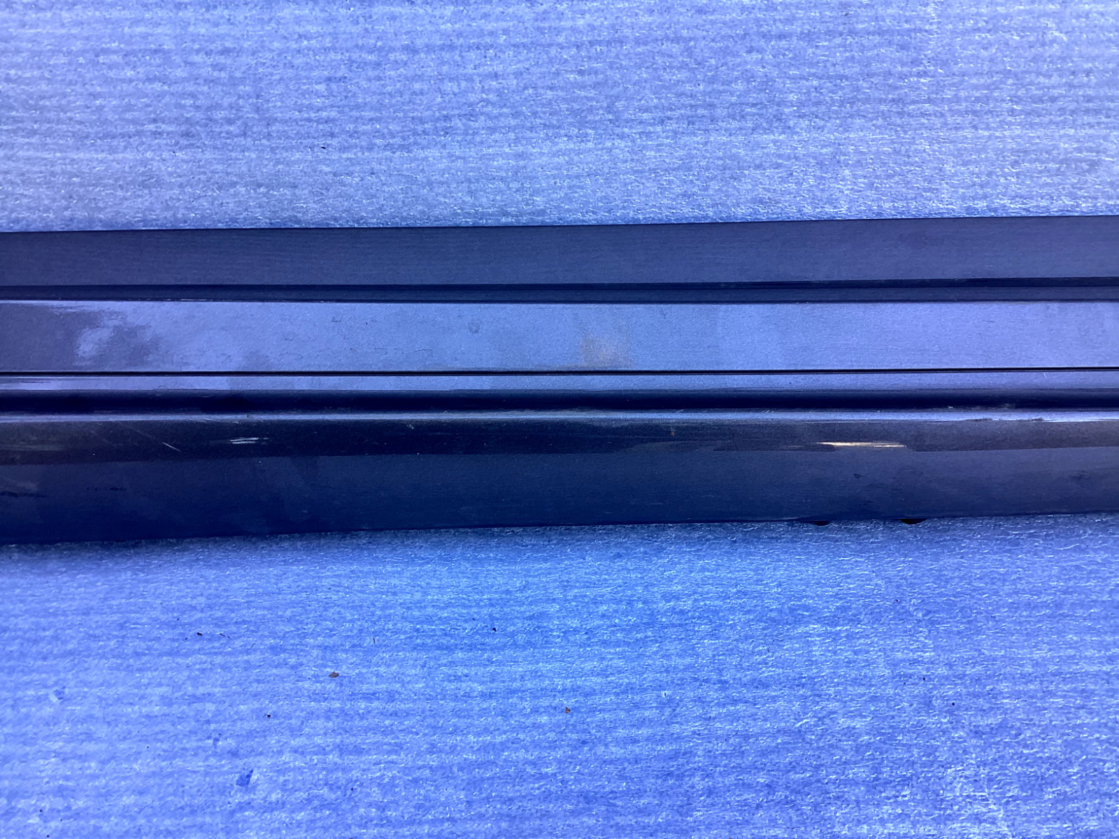 2014-2020 Maserati Quattroporte right rocker molding OEM