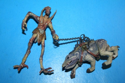 STAR WARS 2002 AOTC FIGURES PADME SOLO COUNT DOOKU ANAKIN LOOSE WEAPON HASBRO - Picture 159 of 391