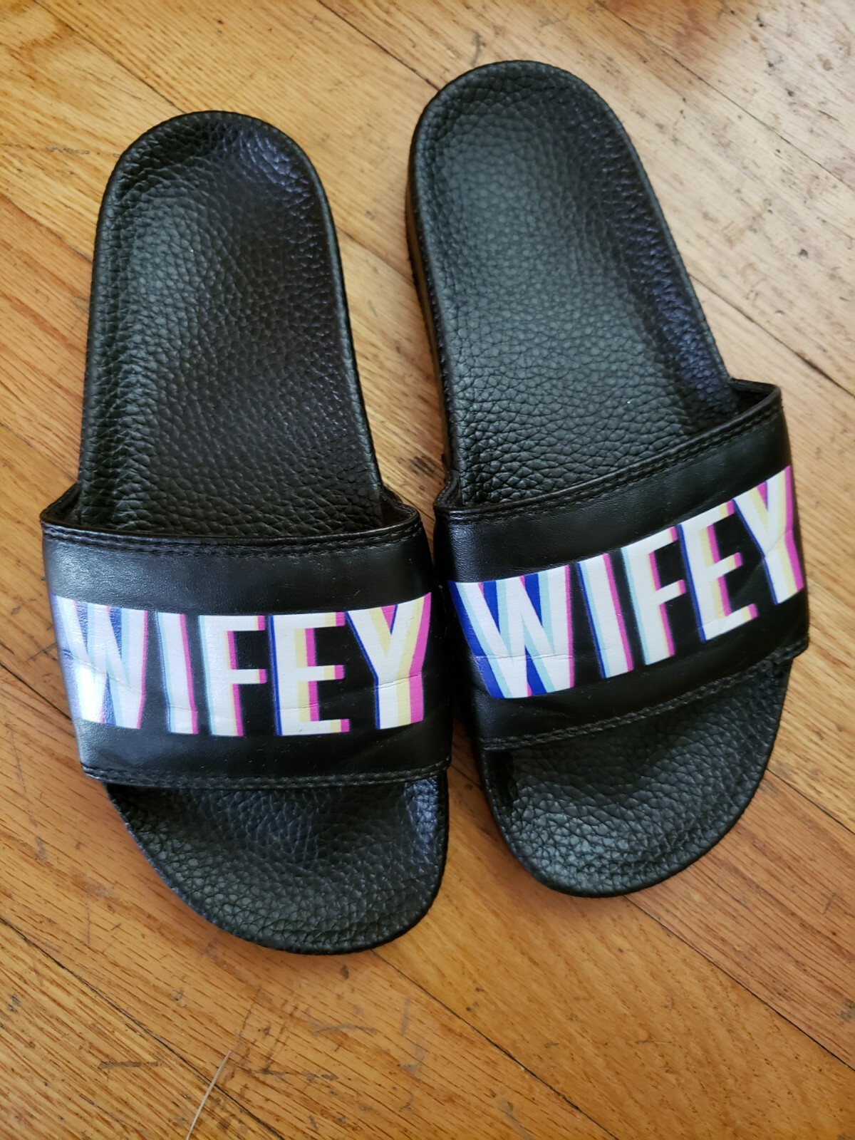 kim kardashian puma slides