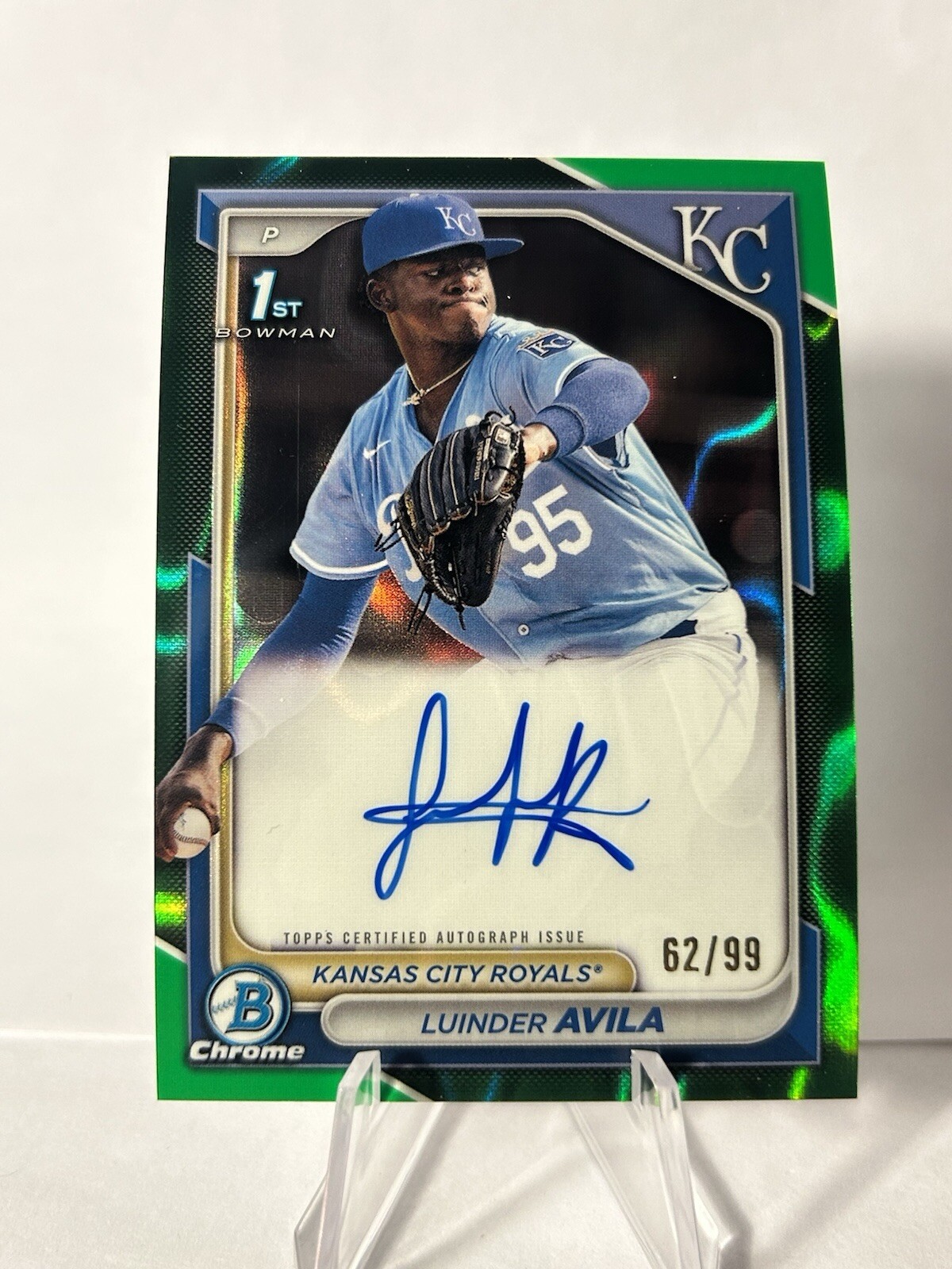 2024 Bowman Chrome Luinder Avila 1st Prospect Green Refractor Auto #/99