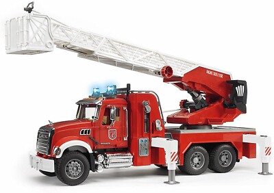 BRUDER  02821 '' MACK Granite Feuerwehrleiterwagen mit Pumpe '', NEU & OVP