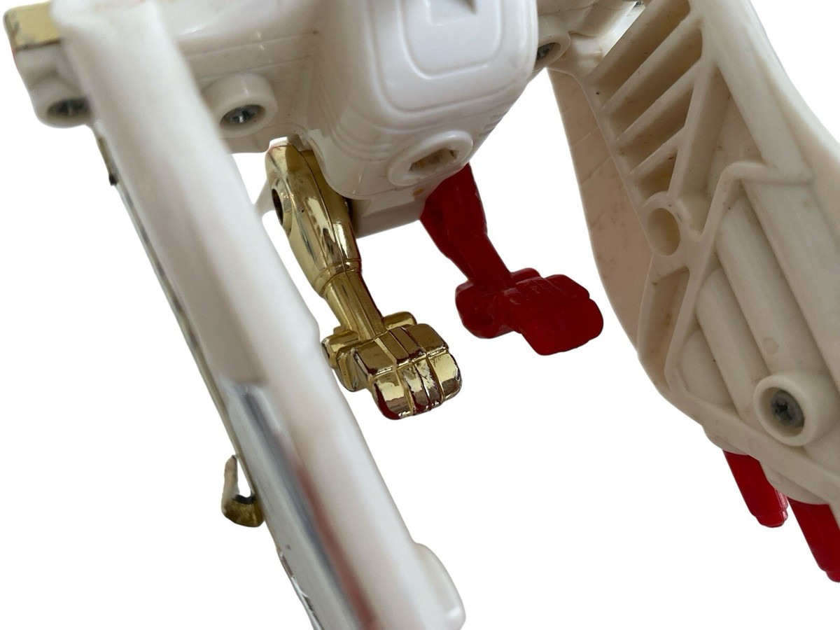 1995 Bandai Mighty Morphin Power Rangers White Falcon Zord 1995 Bandai Mighty Morphin Power Rangers White Falcon Zord