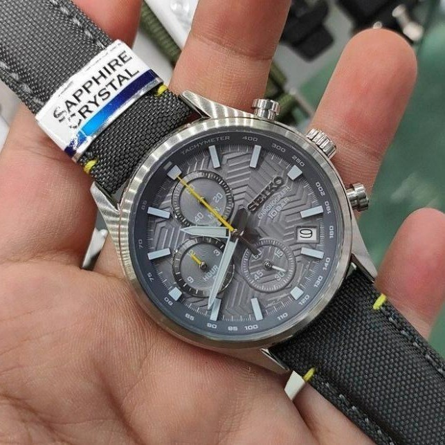 Brand New Seiko SSB423P1 Chronograph Sapphire Grey Quartz Watch