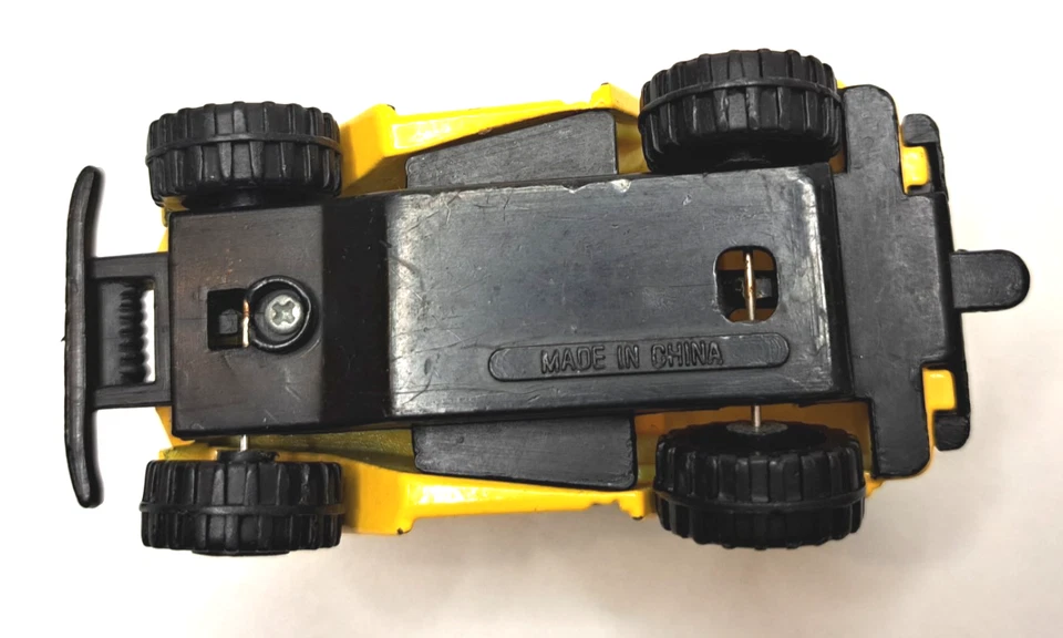 Realtoy Toyota Land Cruiser FJ40 1:60 Diecast SUV Safari Yelliw Collectible - Image 4 of 4