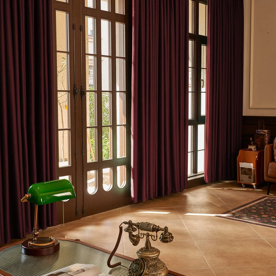 Cortinas plisadas de pellizco extra anchas que bloquean la luz cortina oscurecedora con Ti... Foto 2 de 4