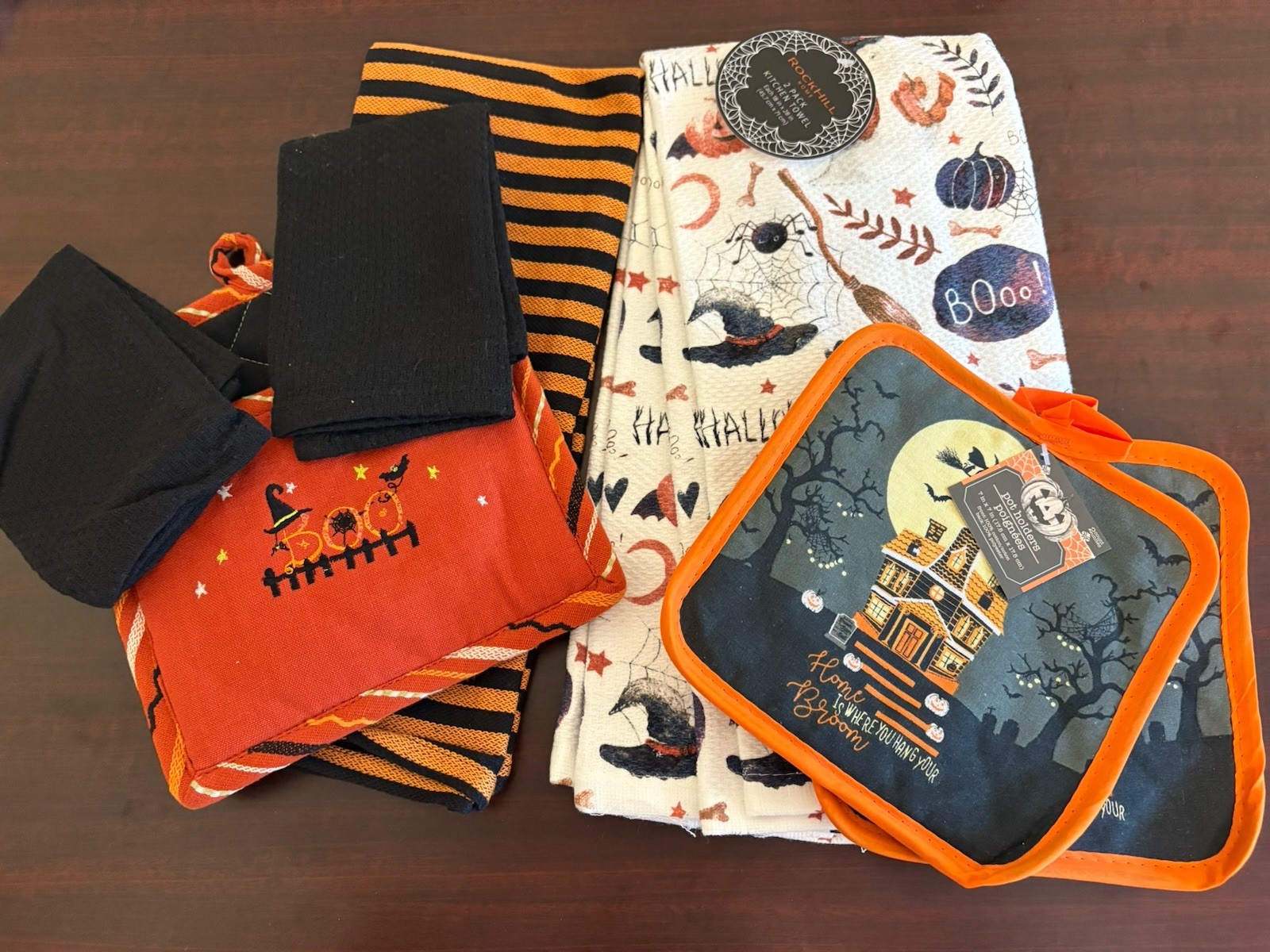 S Pot Holders Haunted House Witch Hat Boo