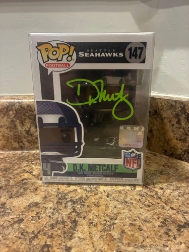 Funko Pop! NFL D.K. Metcalf #147 Seattle Seahawks Vinyl Figure Signed