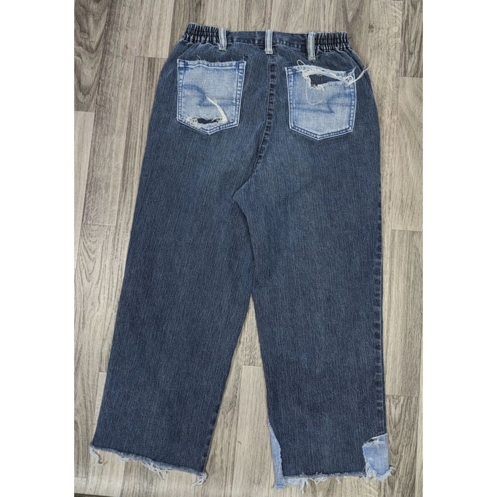 Ruby Rd Womens Size 8 Distressed Patchwork Croppe… - image 2