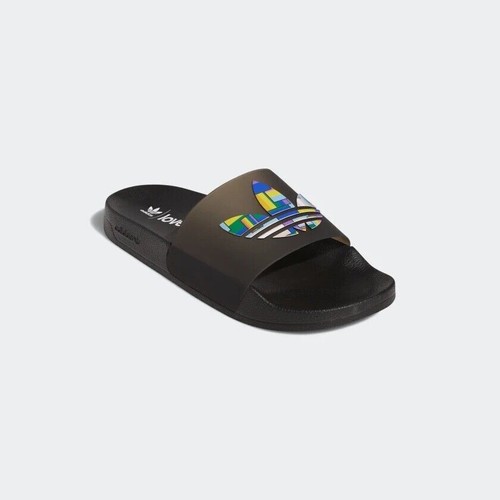 adilette love unites