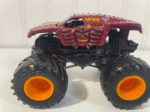 CIRCA 2016 Spin Master Monster Jam MAX-D Truck 1:64 - Picture 3 of 9