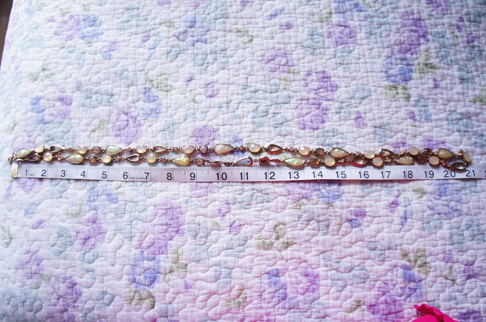 Collar Anne Klein imitación lágrima ópalo tono dorado pedrería extra largo 41"" Foto 2 de 4